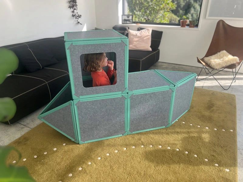 The Little Set includes 16 full-size panels and works seamlessly with all other Superspace sets. It’s a simpler way for younger kids to start building big independently or with siblings.